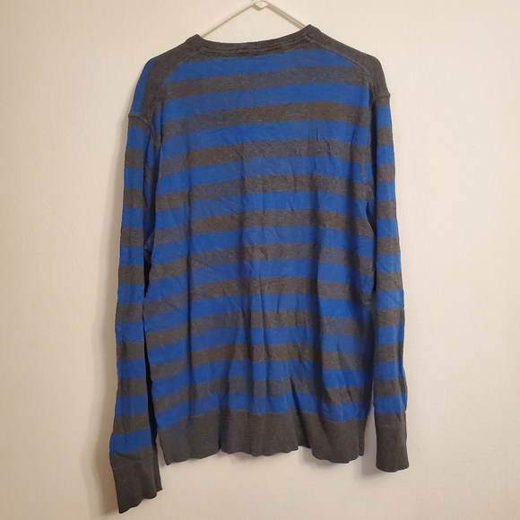 American Eagle Outfitters Mens Striped Sweater Extra Large Blue Dark Gray V Neck - Picture 4 of 6